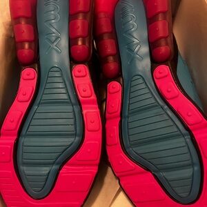 New W 7.5 Nike air max 270
